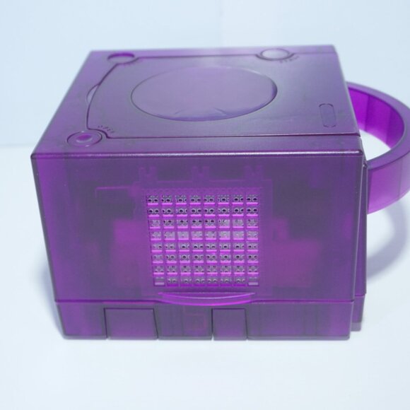 Clear Purple Nintendo GameCube Console DOL-001 (USA) w/ Purple LED & Controller - Picture 6 of 10